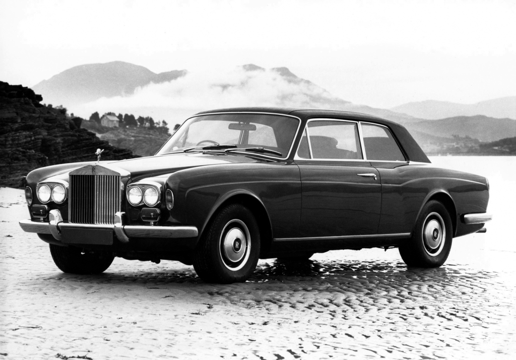 Rolls-Royce, Corniche Saloon, Rolls-Royce Corniche Saloon '1971–77, AutoDir