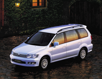 Mitsubishi, Space Wagon, Mitsubishi Space Wagon '1997–2003, AutoDir